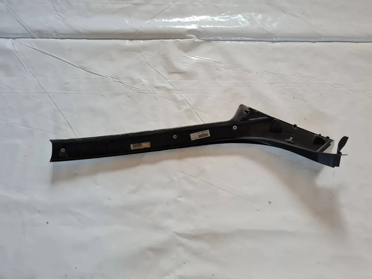 Couvercle de la jambe d'amortisseur avant RENAULT SCENIC III 2011 - foto 3