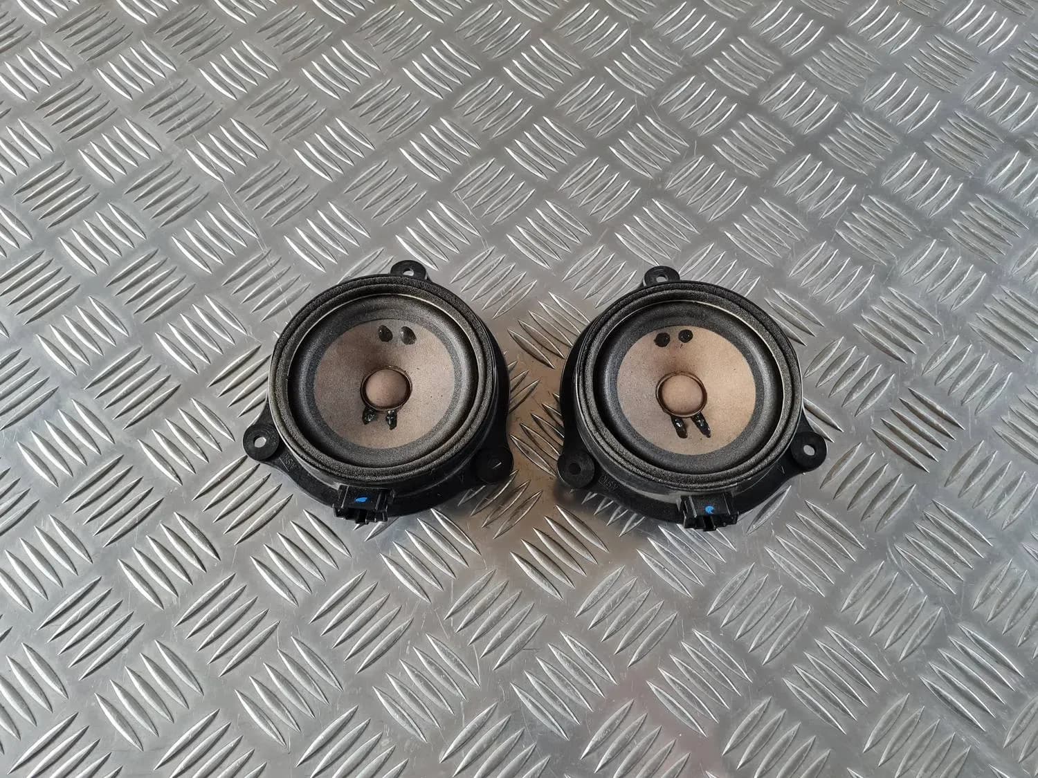 Haut-parleur de porte, supérieur AUDI A6 2008