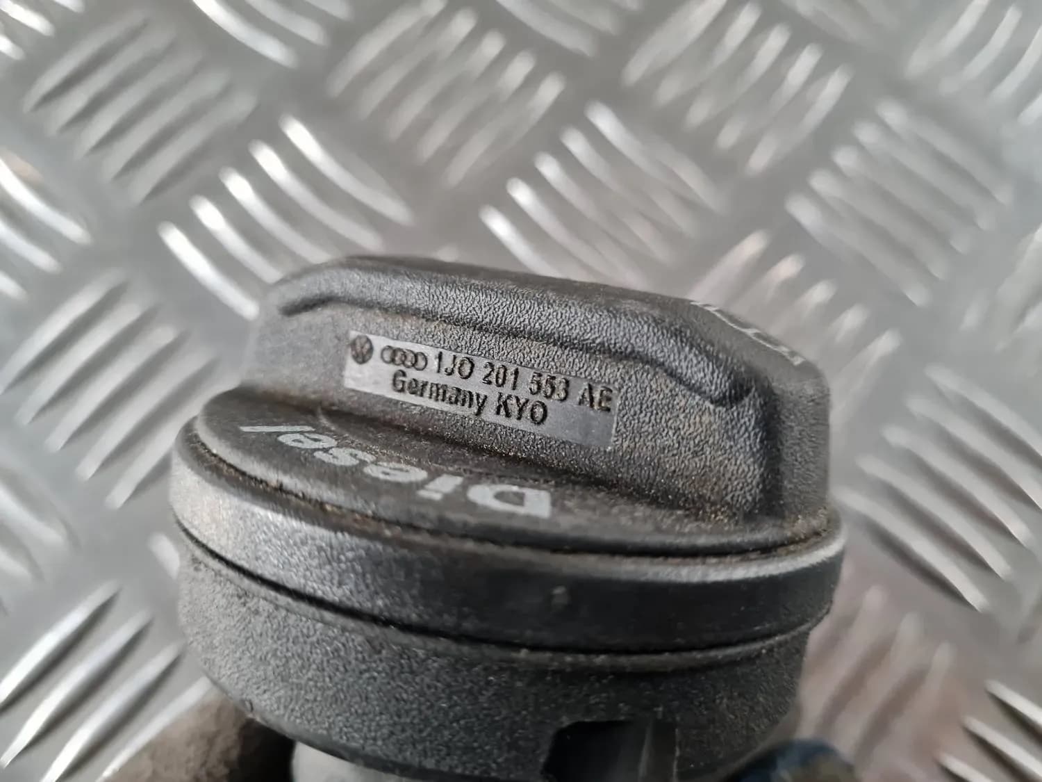 Bouchon du réservoir de carburant AUDI A6 2008 - foto 2