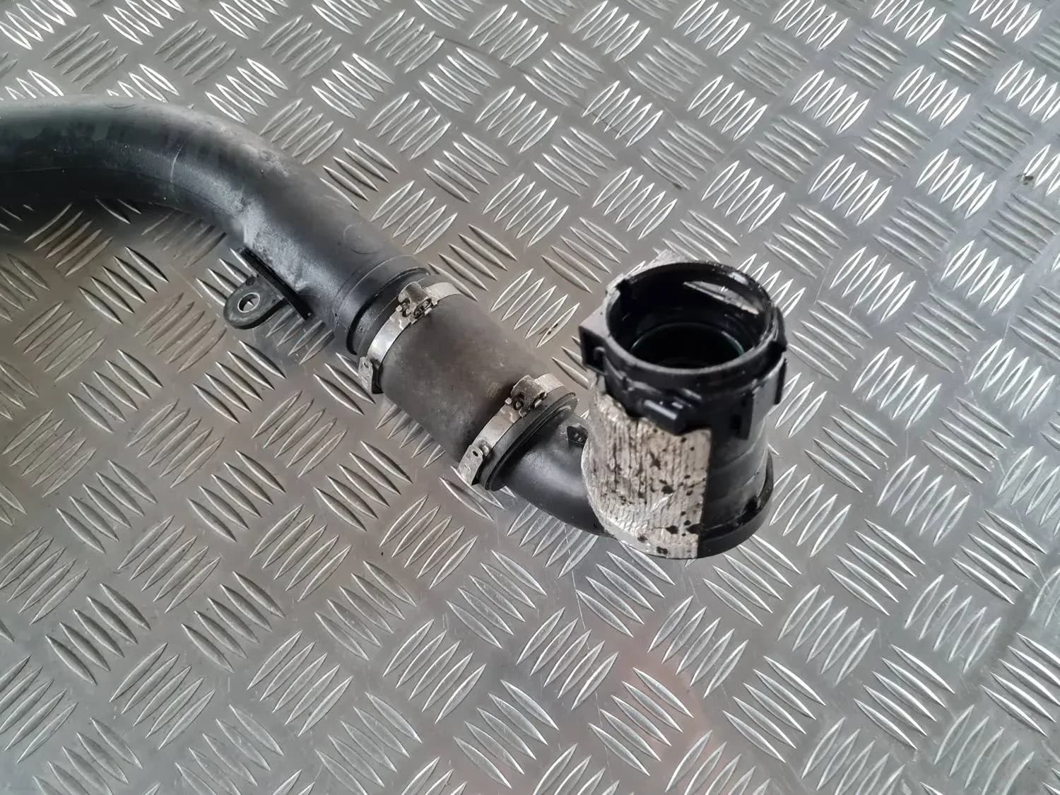 Conduit d’admission d’air RENAULT SCENIC III 2011 - foto 7