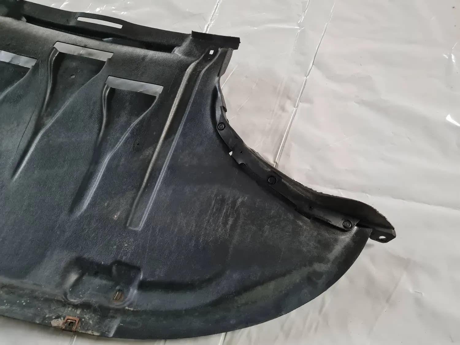 Protection du moteur AUDI A6 2008 - foto 6