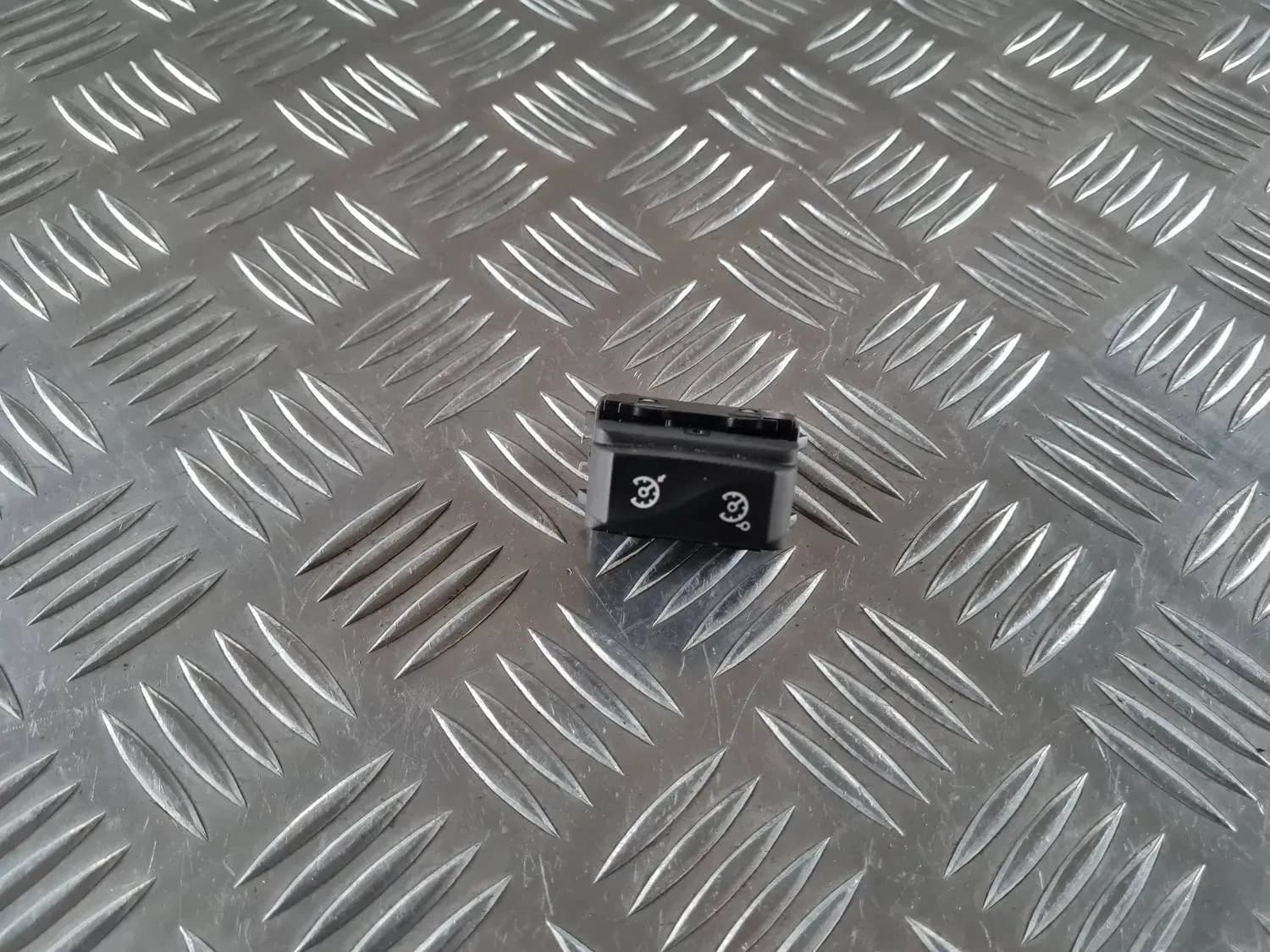 Bouton de réglage de la luminosité RENAULT SCENIC III 2011 - foto 1