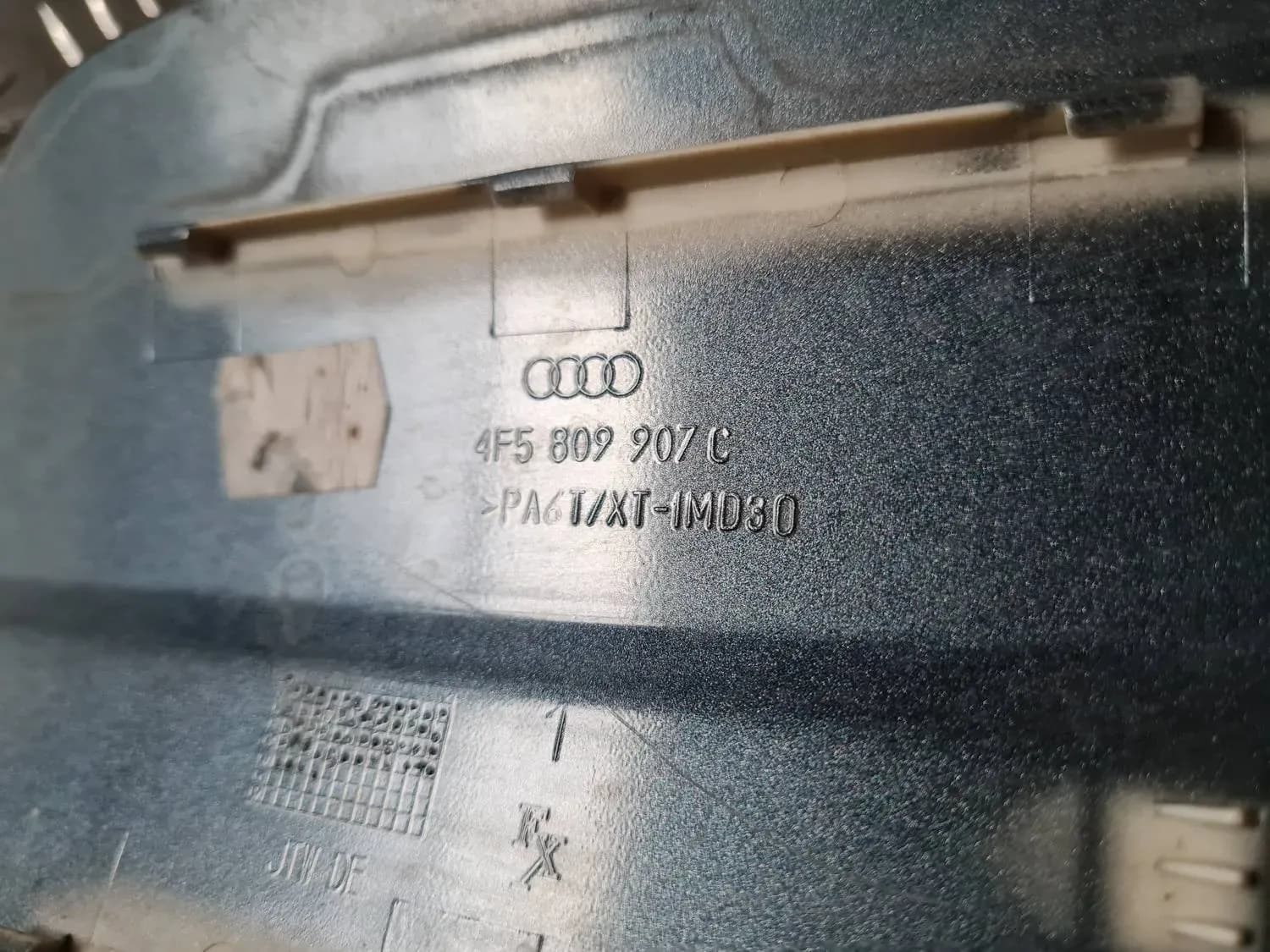 Bouchon du réservoir de carburant AUDI A6 2008 - foto 3