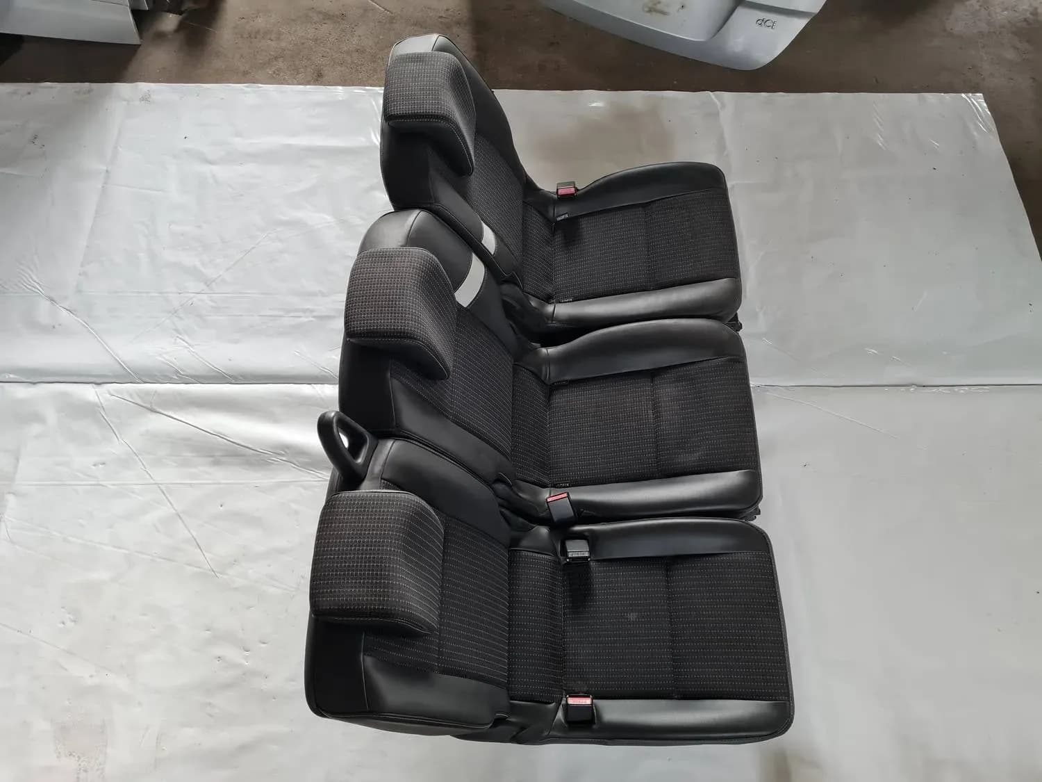 Siège arrière RENAULT SCENIC III 2011 - foto 1