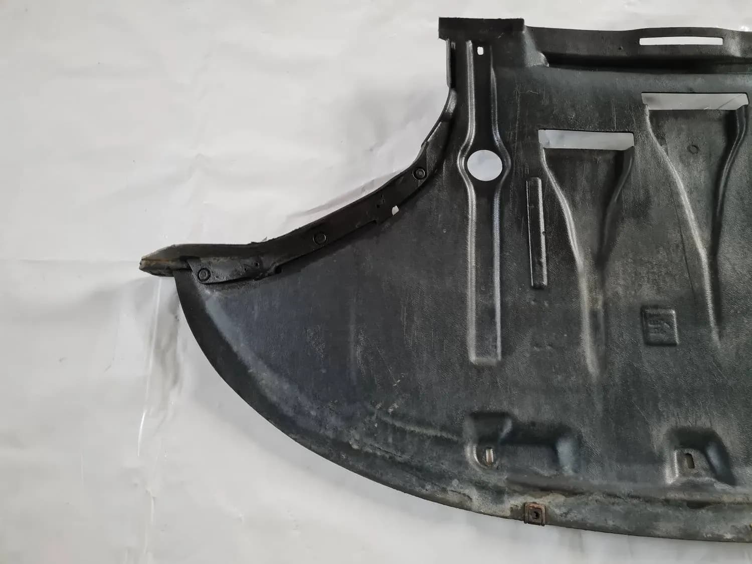 Protection du moteur AUDI A6 2008 - foto 4