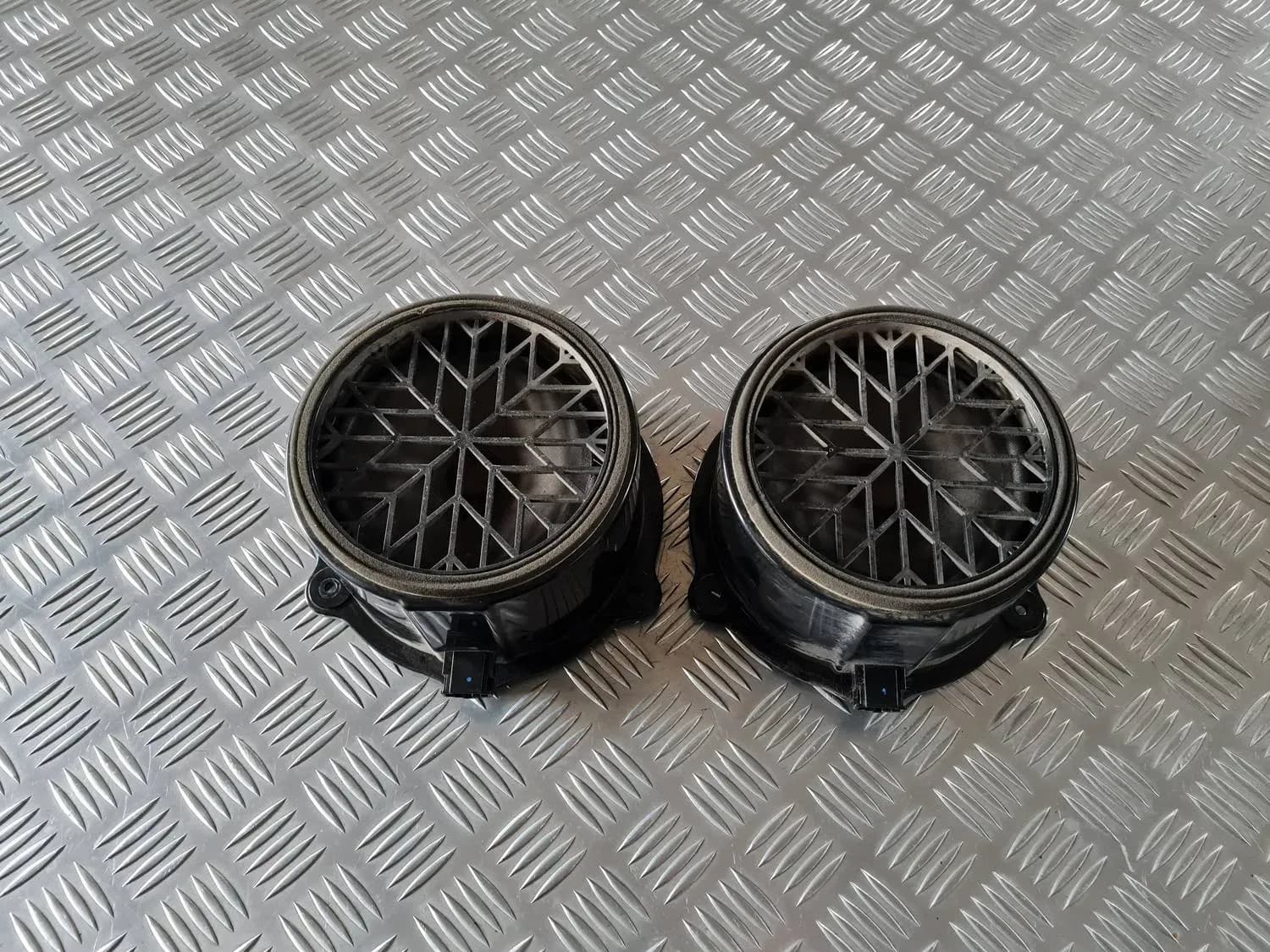 Haut-parleur de porte, bas AUDI A6 2008 - foto 1