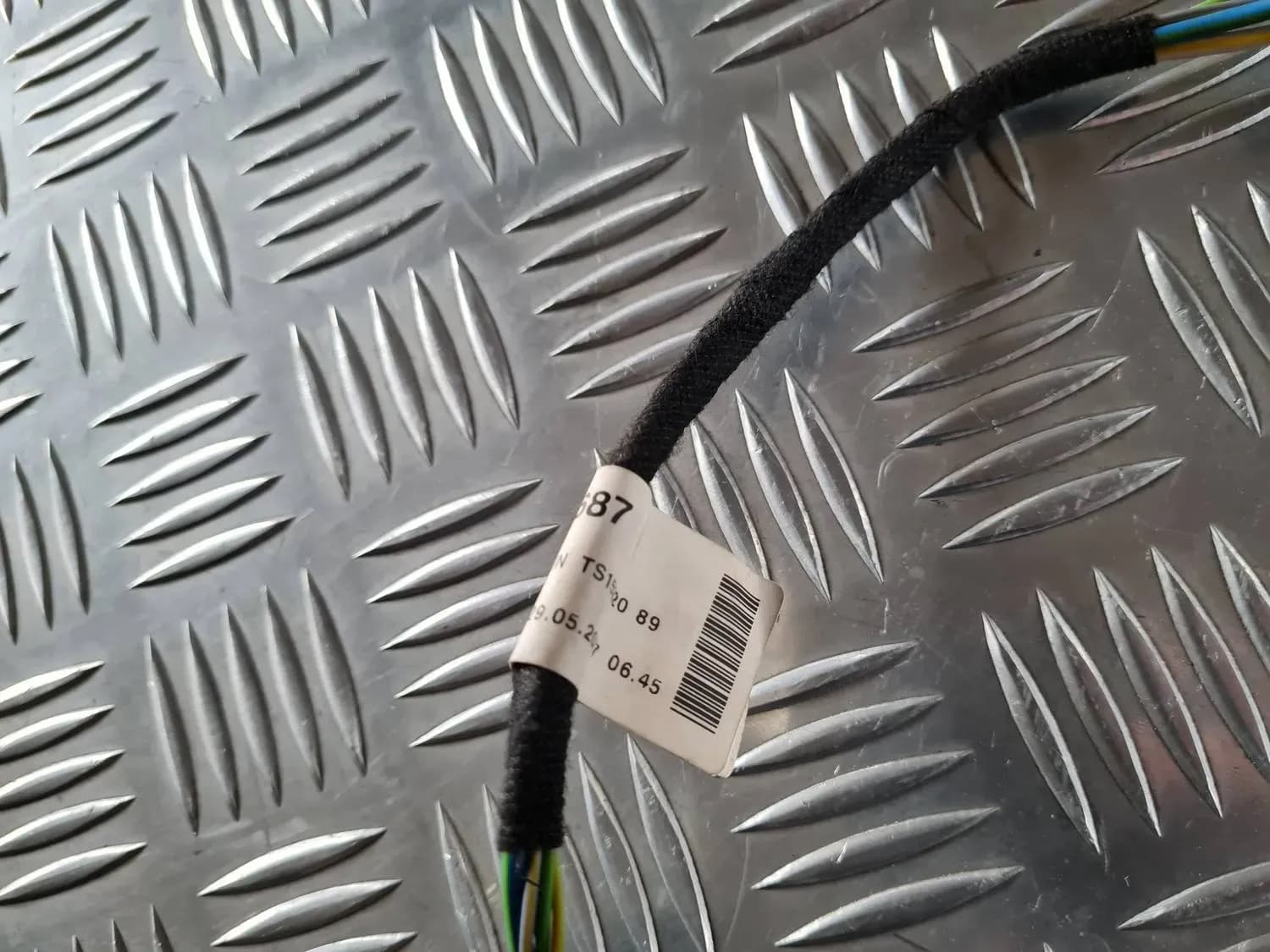 Fil du moteur de lève-vitre électrique AUDI A6 2008 - foto 5