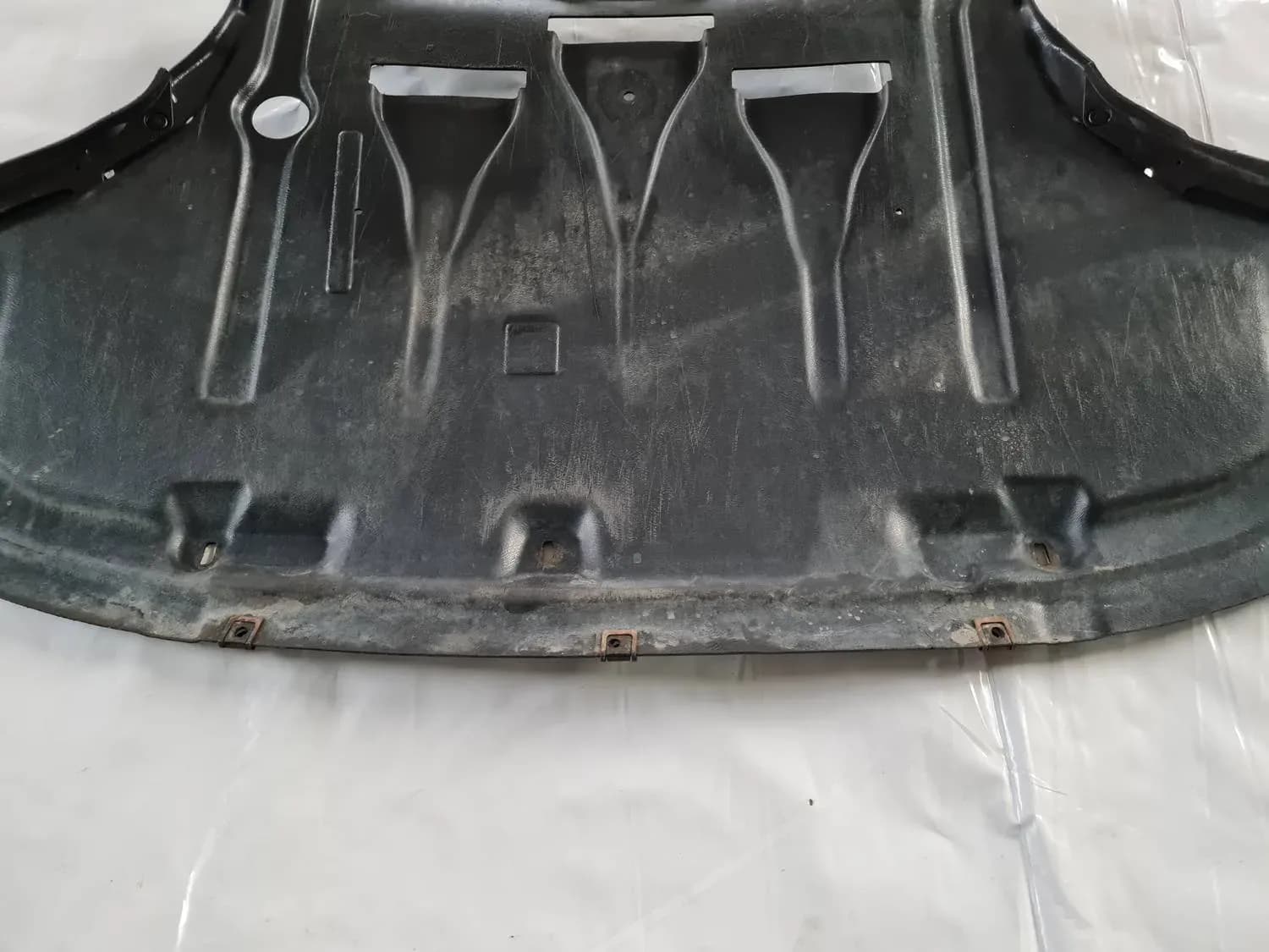 Protection du moteur AUDI A6 2008 - foto 5