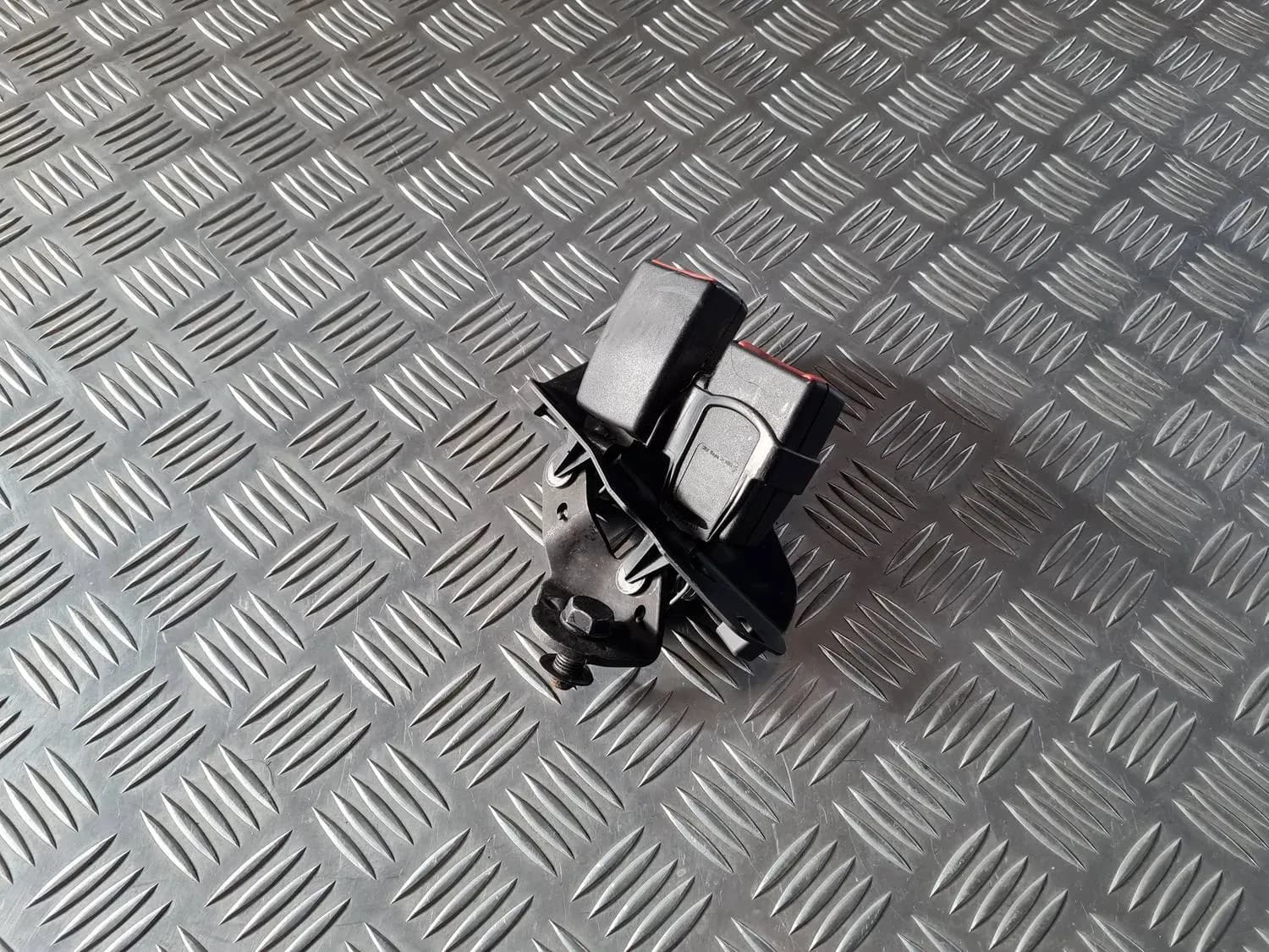Boucle de ceinture double à l'arrière AUDI A6 2008 - foto 3