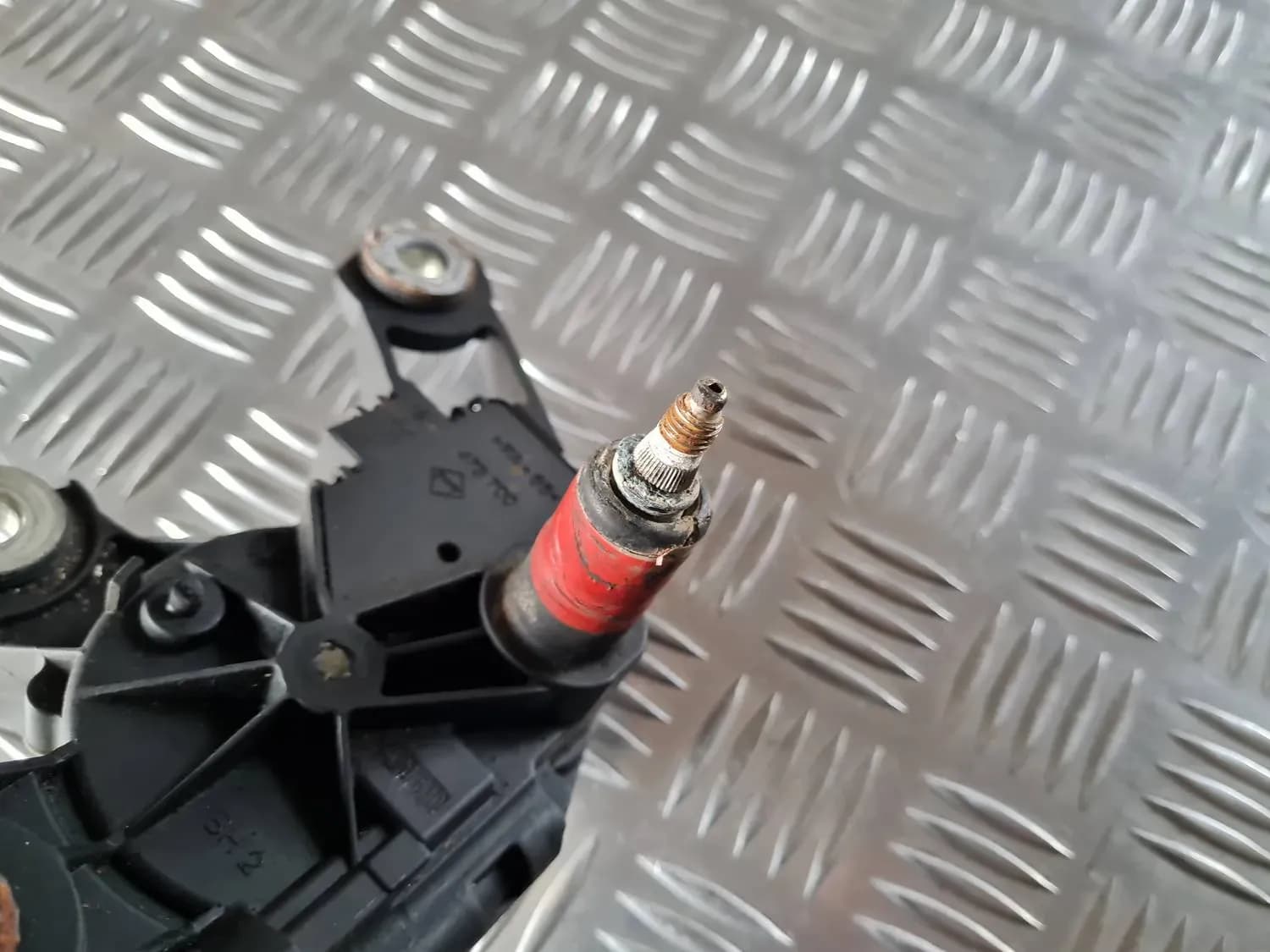 Moteur d'essuie-glace arrière AUDI A6 2008 - foto 2
