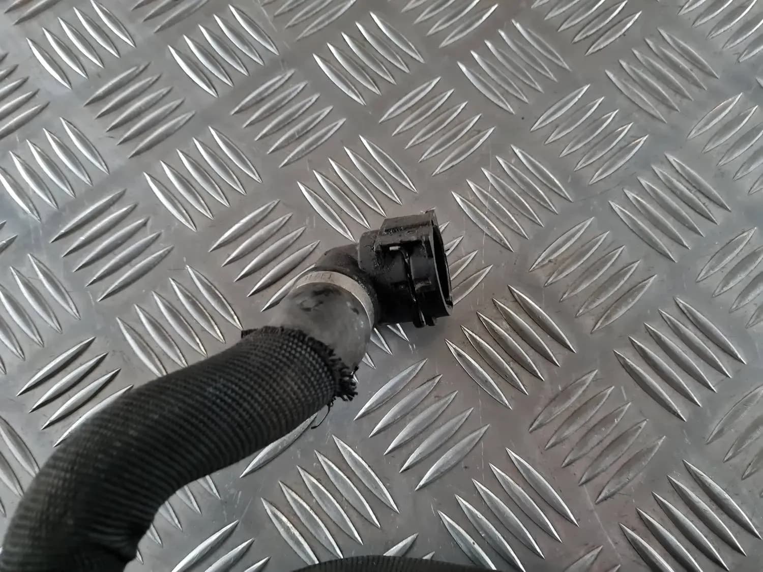 Chauffage des tuyaux de radiateurs AUDI A6 2008 - foto 4