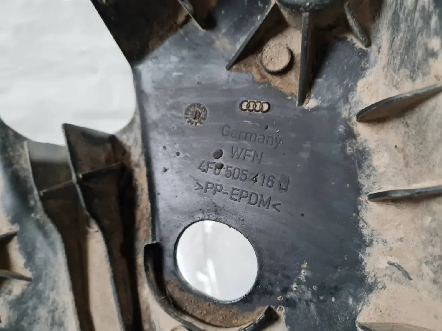 Protège-bras de suspension arrière AUDI A6 2008 - foto 3