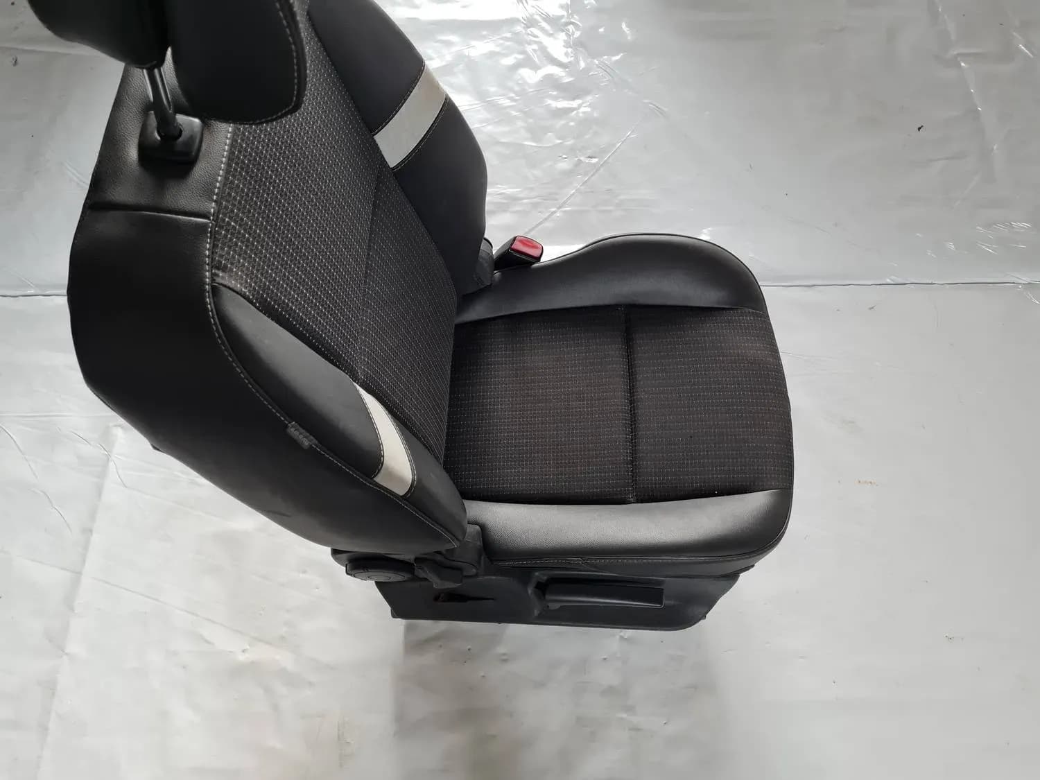 Siège avant droit RENAULT SCENIC III 2011 - foto 6
