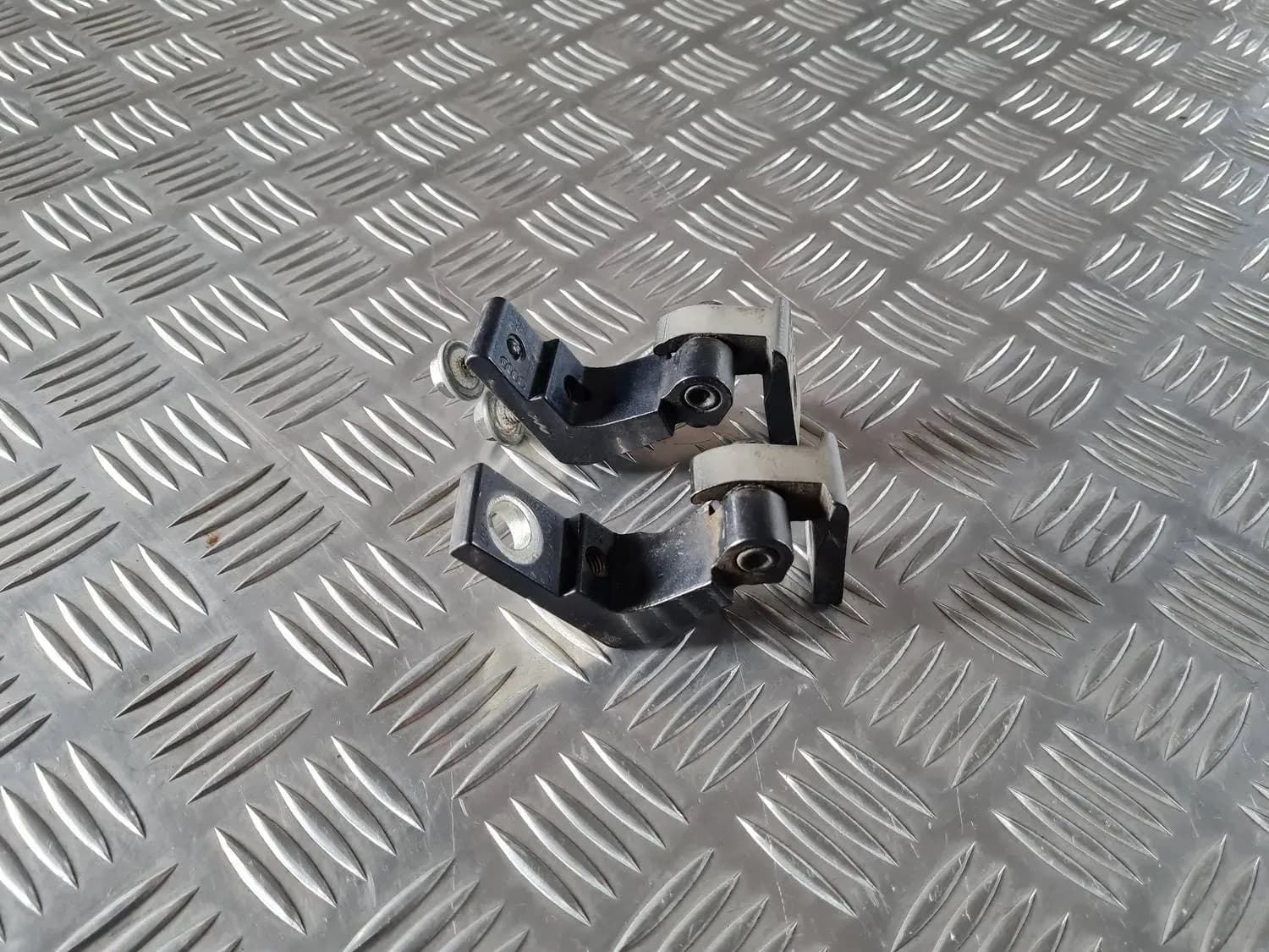Charnière de porte AUDI A6 2008 - foto 3