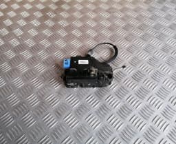 Serrure de la porte avant gauche SKODA OCTAVIA 2012