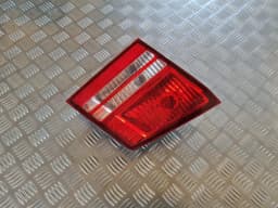 Lampe du couvercle de coffre gauche DODGE JOURNEY 2010