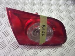 Lampe du couvercle de coffre gauche VW PASSAT B6 2006 ANGL. UNIVERSAL