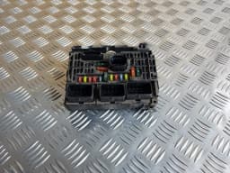Bloc de fusibles PEUGEOT 407 2006