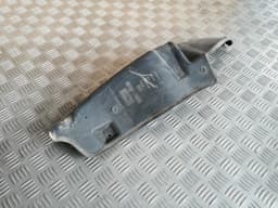 Insérer entre l'aile et la porte SEAT IBIZA 2005