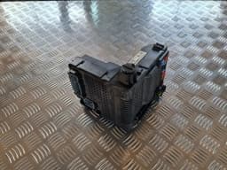 Bloc de fusibles VOLVO V70 2006