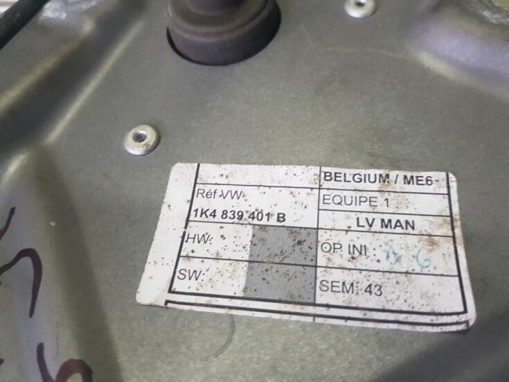Stikla pacelšanas mehānisms aizmugurējais labais priekš VW GOLF 5 2006