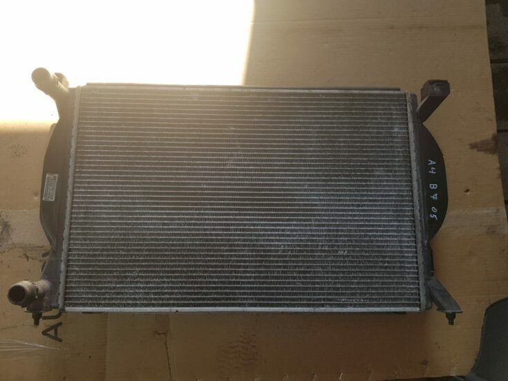 Dzesēšanas radiators priekš AUDI A4 AVANT 2005