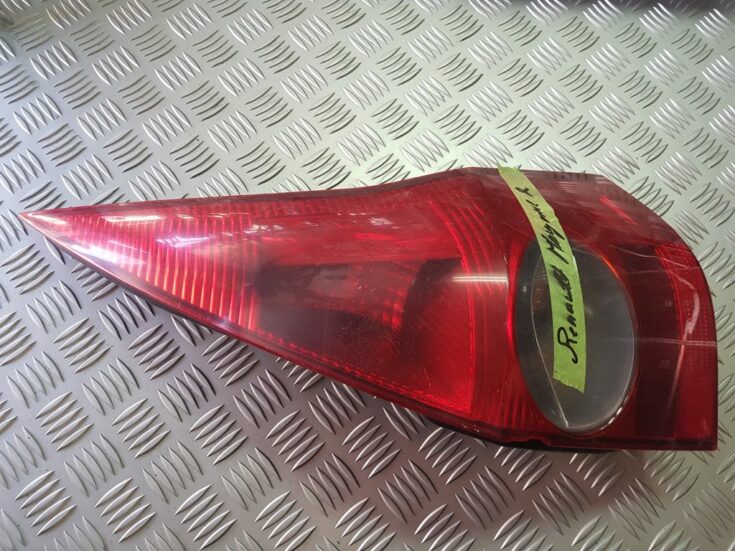 Aizmugurējais labais lukturis priekš RENAULT MEGANE 2004