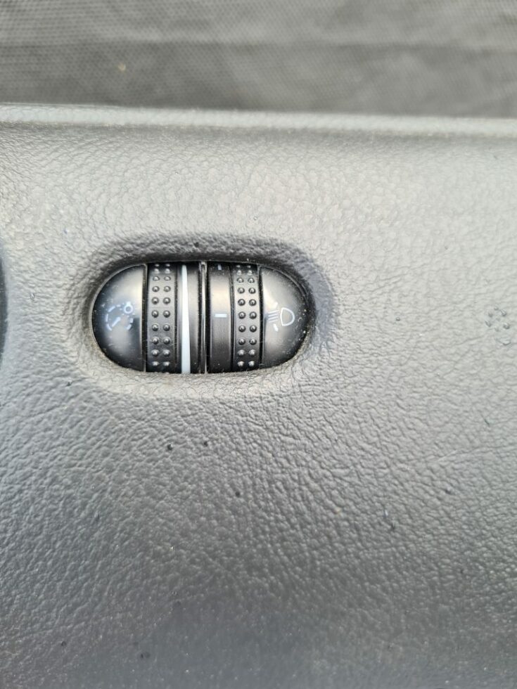 Lukturu augstuma regulēšanas poga priekš VW PASSAT 2000 BLUE