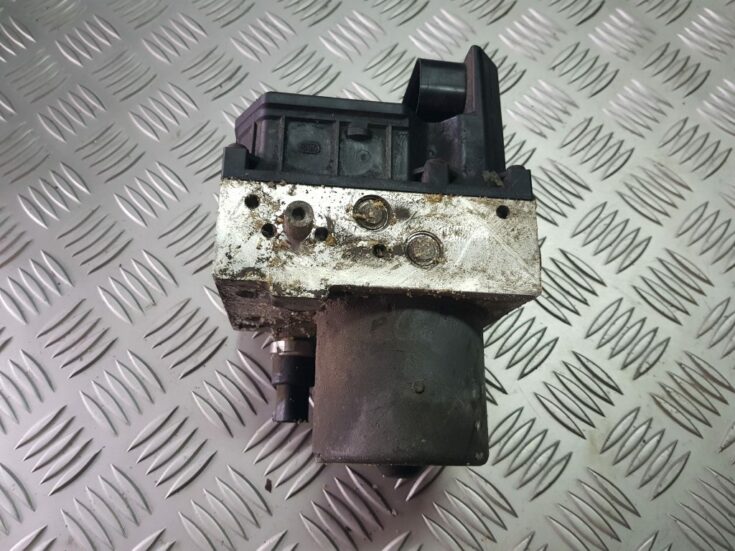 ABS bloks priekš AUDI A4 2001