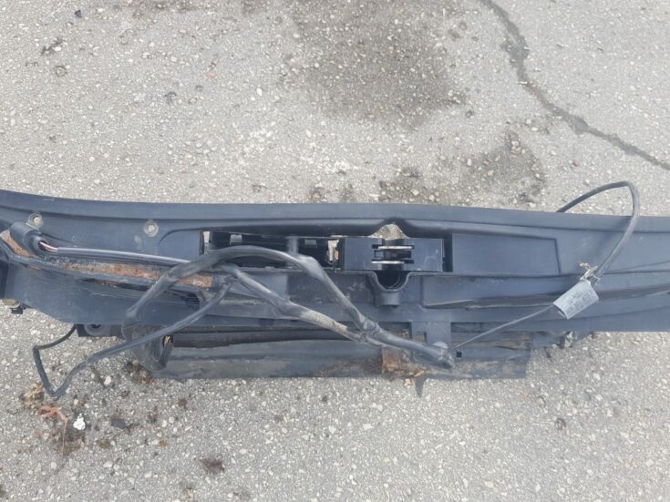 Dzesēšanas radiatora ventilatora korpuss priekš AUDI A4 2005