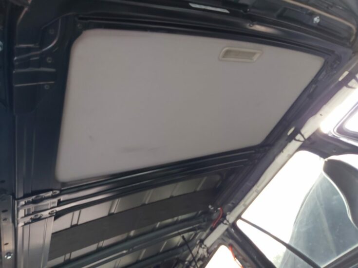 Lūka saules žalūzija priekš VOLVO XC90 2004