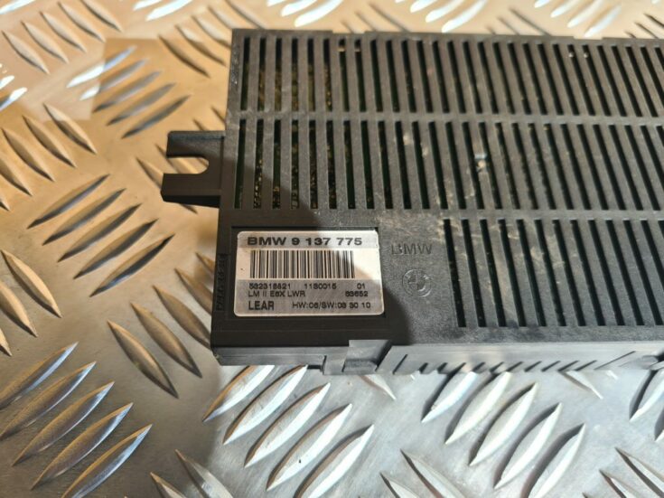 Gaismas vadības bloks priekš BMW 525 E60 2006 OLIVE