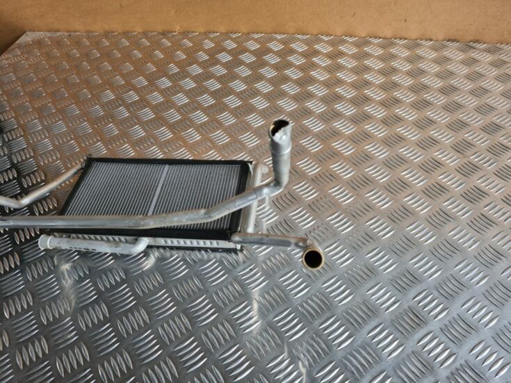 Apsildes sistēmas radiators priekš AUDI A6 AVANT 2007 QUATTRO