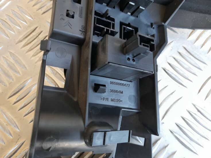 Mērinstrumentu paneļa pārslēgšanas pogas priekš CITROEN PICASSO 2007