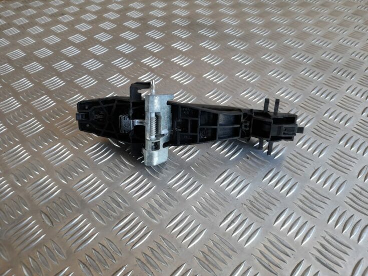 Aizmugurējāis labais durvju rokturis priekš RANGE ROVER SPORT 2007