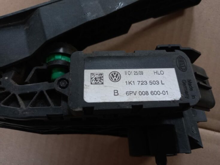 Gāzes pedālis priekš VW PASSAT CC 2009