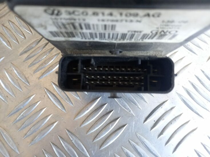 ABS bloks priekš VW PASSAT CC 2009
