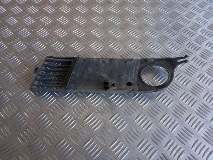 Bufera reste priekš AUDI A6 1998