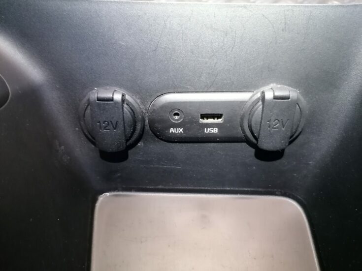 Audio/video AUX adapteris priekš KIA CEED 2013
