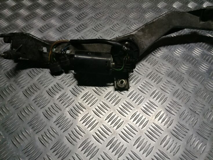 Vējstikla tīrīšanas mehānisms priekš VOLVO 850 1995