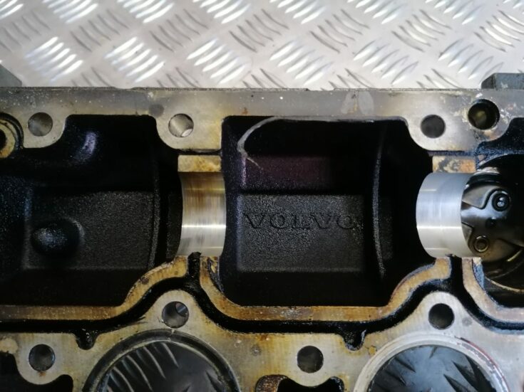 Vārstu vāks priekš VOLVO 850 1995