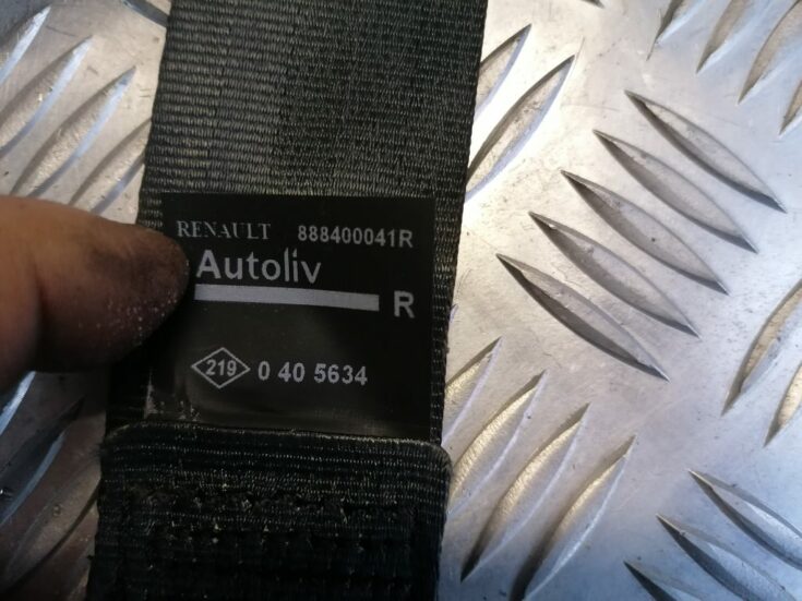 Aizmugurējā labā drošības josta priekš RENAULT MEGANE 2011