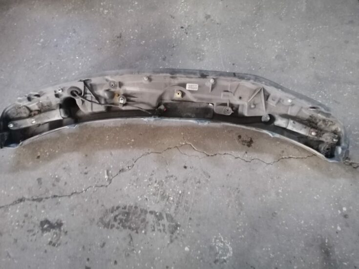 Vējstikla uzlika (deflektors) priekš CHRYSLER GRAND VOYAGER 2004