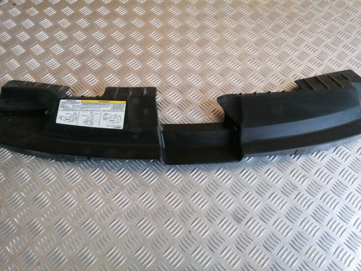 Radiatoru augšēja uzlika priekš CHRYSLER GRAND VOYAGER 2004