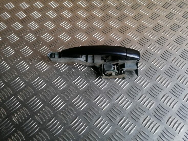 Aizmugurējais kreisais durvju rokturis priekš CITROEN PICASSO 2007