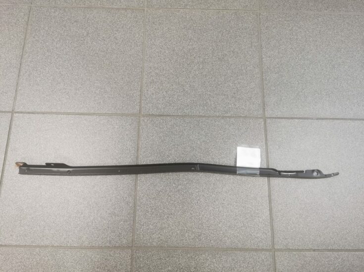 Aizmugurēja bufera kronšteins priekš MERCEDES W221 2218850116