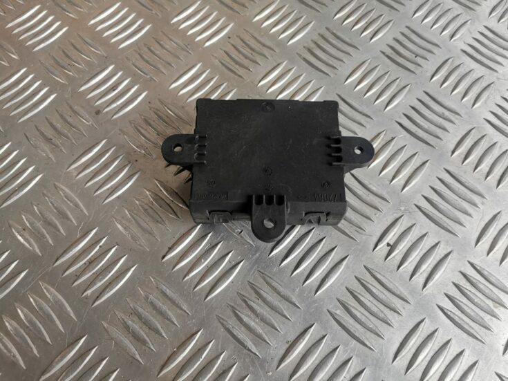 Durvju vadības bloks priekš LAND ROVER FREELANDER 2007