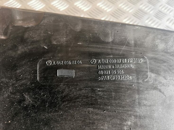 Gaisa filtra korpuss priekš MERCEDES BENZ ML320 2005 BLACK