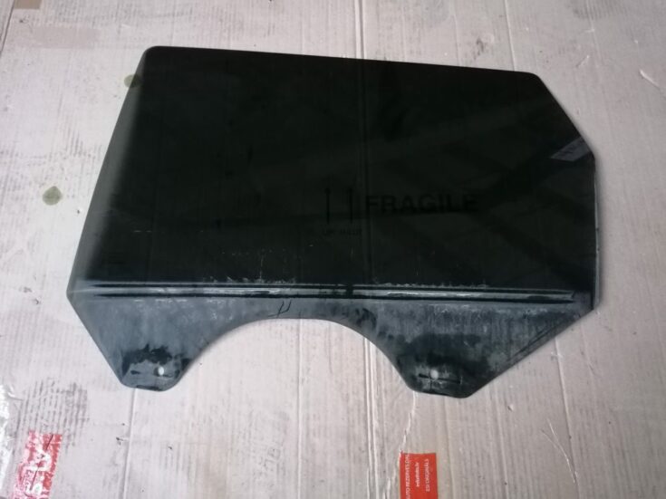 Aizmugurējo kreiso durvju stikls priekš DODGE JOURNEY 2008