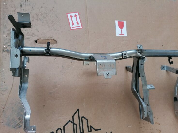 Mērinstrumentu paneļa pastiprinātājs priekš SUBARU LEGACY 2011